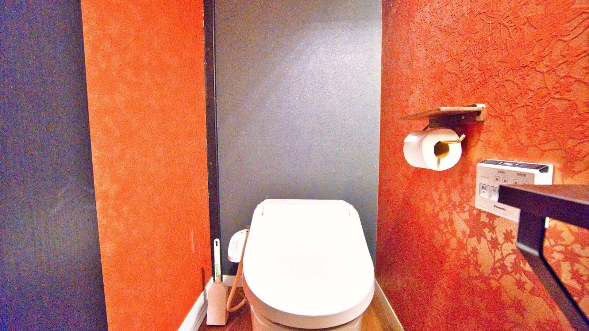 Tokyo Nook Apartment
