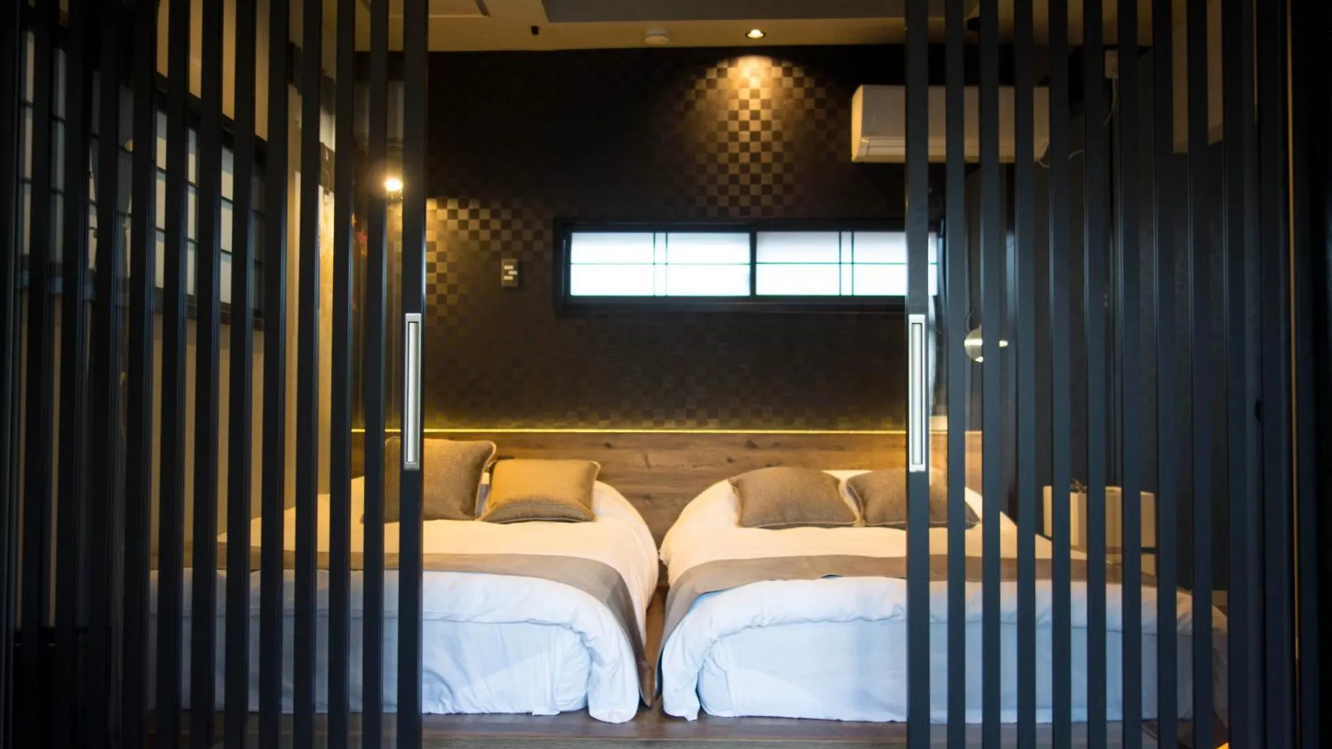 Tokyo Nook Apartment